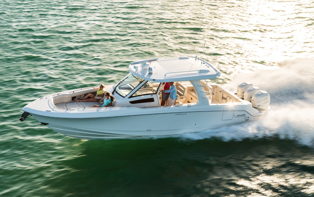 35’ Boston Whaler 350 Realm