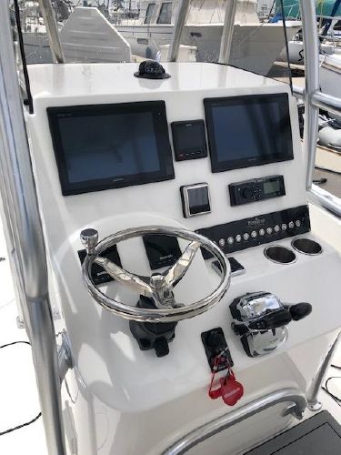 Tideline 235 Hybrid Cockpit