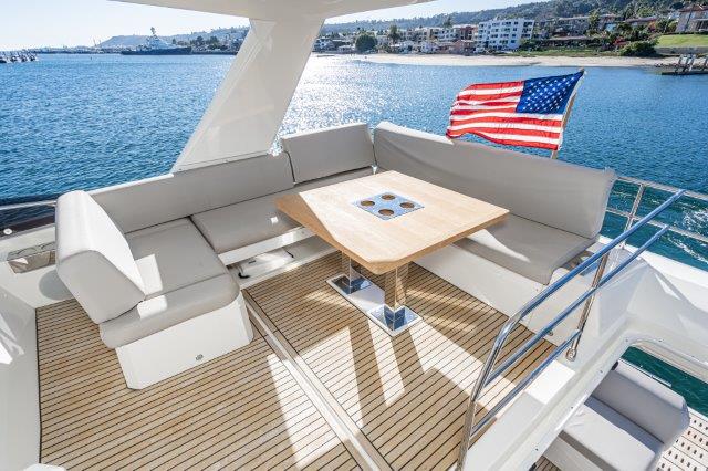 Prestige 590 deck seating