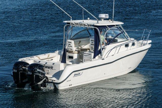 30' Boston Whaler 305 Conquest 2007