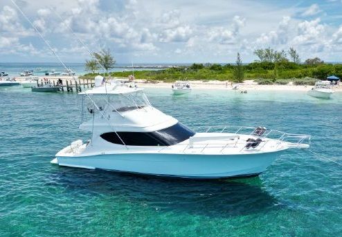 54’ Hatteras 54 Gt Convertible 2015