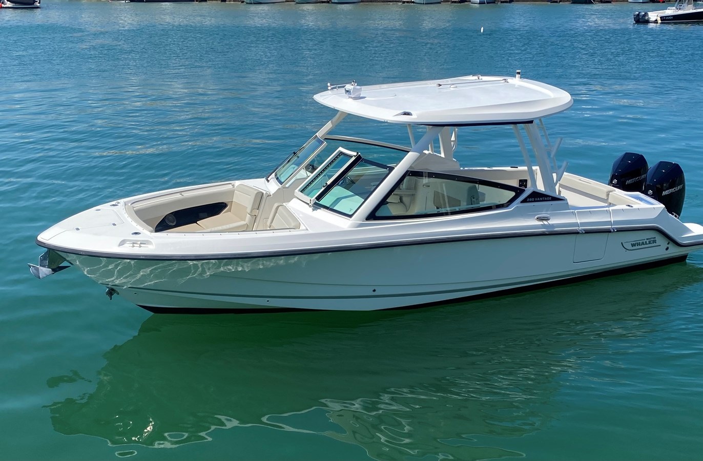 2021 Boston Whaler 280 Vantage