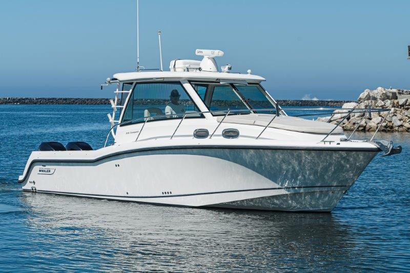 31' Boston Whaler 315 Conquest 2016